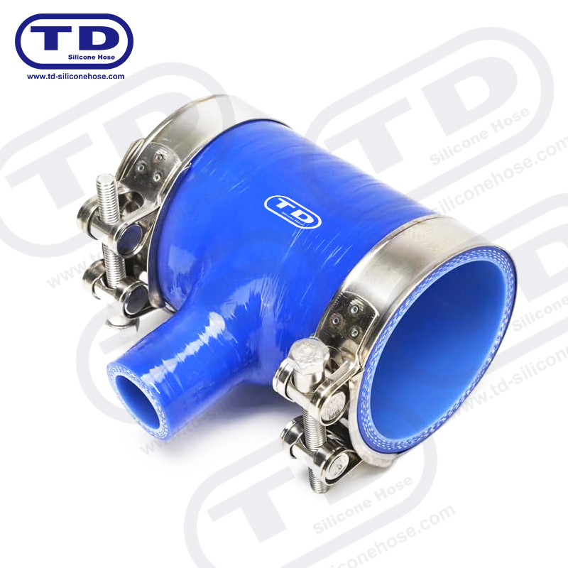 Tubo di silicone a forma di T.